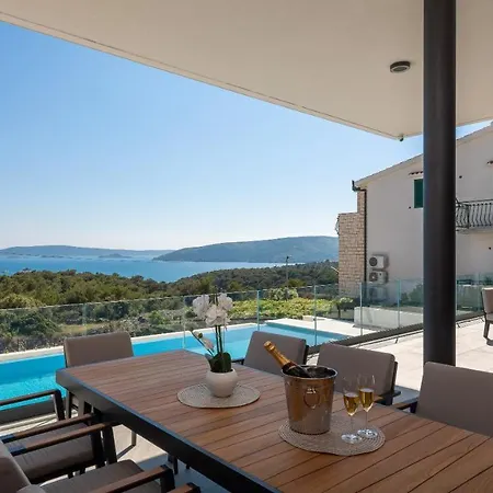 Villa Excellence With Infinity Pool Villa