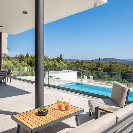 Villa Excellence With Infinity Pool *